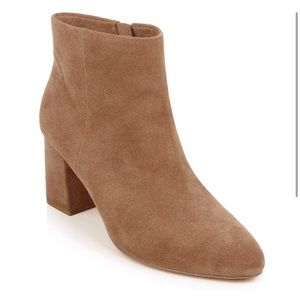 Splendid booties. Size 7. Tan suede.